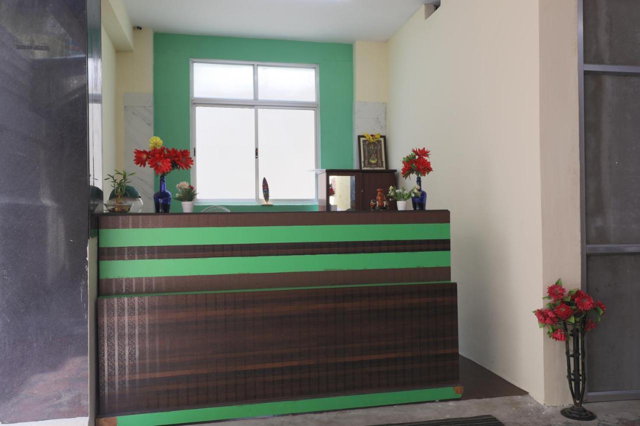 Green Tree Hotel-Near Vfs Global And Ramee Mall Chennai Exteriör bild