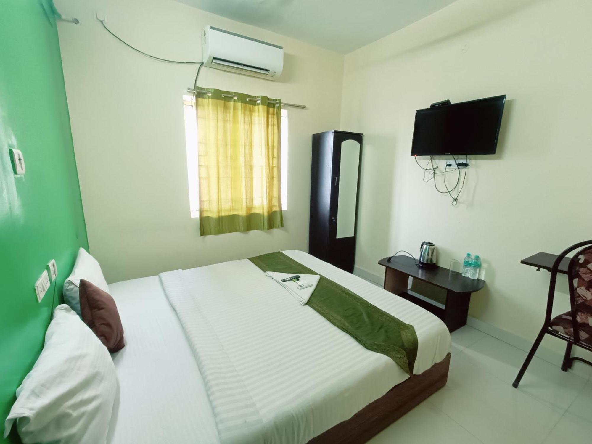 Green Tree Hotel-Near Vfs Global And Ramee Mall Chennai Exteriör bild